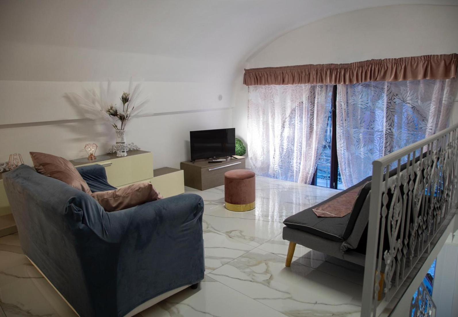 Apartamento Tiluri Nápoles Exterior foto